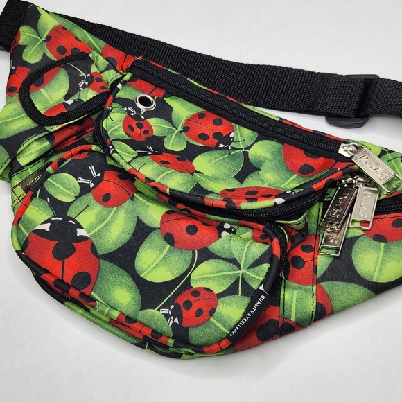 Large Ladybug Leaf Print Fanny Pack Crossbody Bum Bag Vintage 90s Pa - Picture 1 of 12